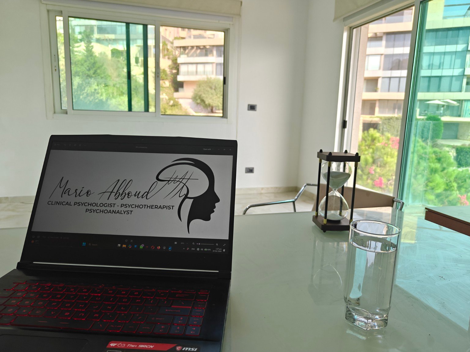 Adma — Natural light and a garden view